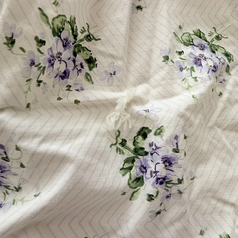 Vintage Handmade Floral Tied Quilt Comforter Cottage Twin 74x76